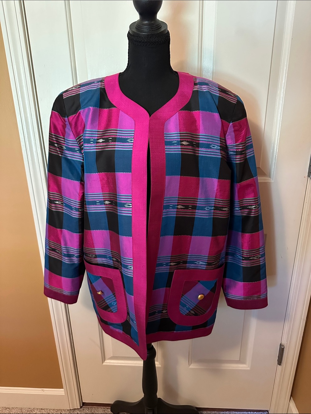 Women's Open-Front Plaid Jacket in Fuchsia and Blue
